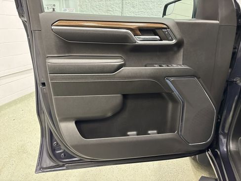 Used 2024 Chevrolet Silverado 1500 LT image 16