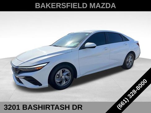 Used 2024 Hyundai Elantra SE FWD image 1
