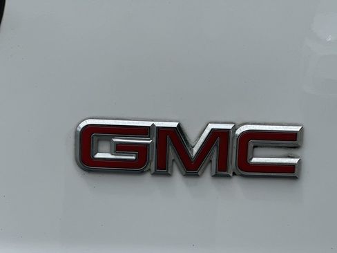 Used 2021 GMC Savana 2500 RWD image 30