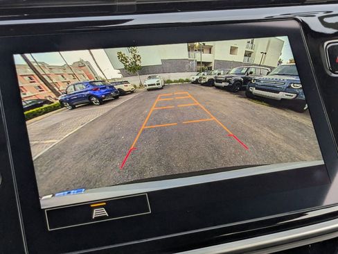 Used 2023 Chevrolet Bolt EUV LT w/ Driver Confidence Package image 14