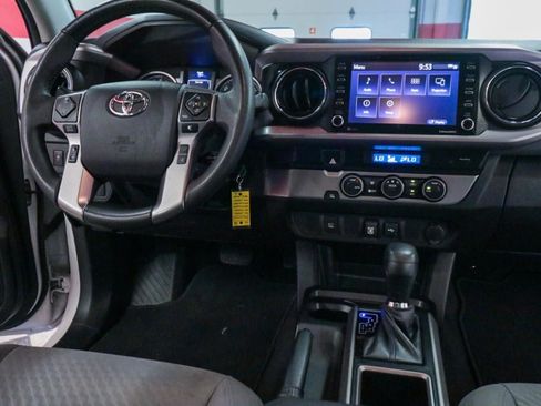 Used 2022 Toyota Tacoma SR5 RWD image 22