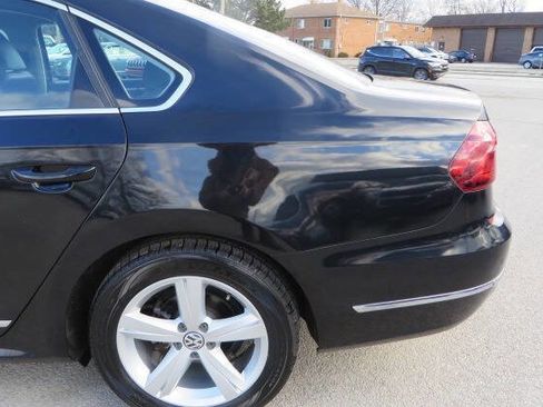 Used 2017 Volkswagen Passat 1.8T SE image 44