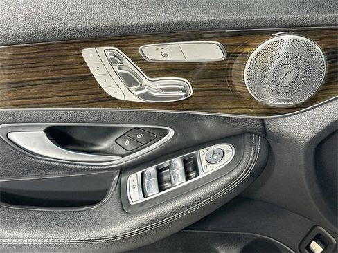 Used 2017 Mercedes-Benz C 300 4MATIC Sedan image 24