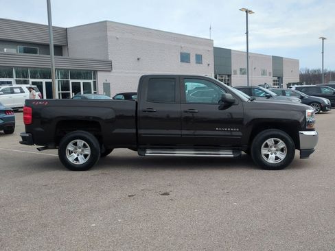 Used 2018 Chevrolet Silverado 1500 LT image 9