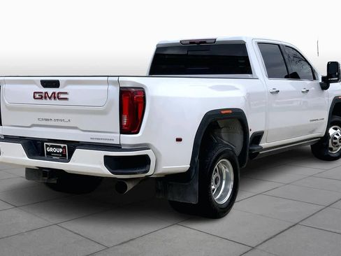Used 2022 GMC Sierra 3500 Denali image 12