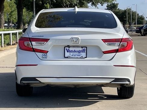 Used 2020 Honda Accord EX image 5