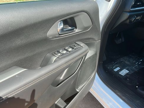 New 2026 Chrysler Voyager LX image 16