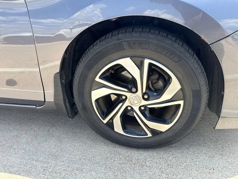 Used 2016 Honda Accord LX image 2