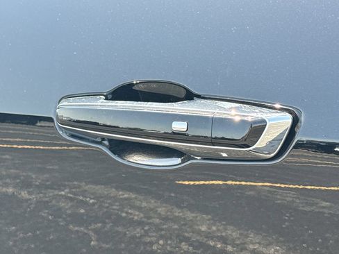 New 2026 GMC Acadia Denali Ultimate AWD/4WD image 13