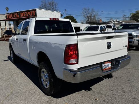 Used 2018 RAM 2500 Tradesman w/ Chrome Appearance Group AWD/4WD image 4