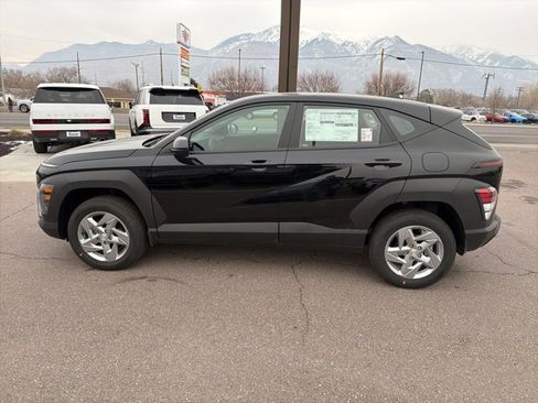 New 2026 Hyundai Kona SE image 8