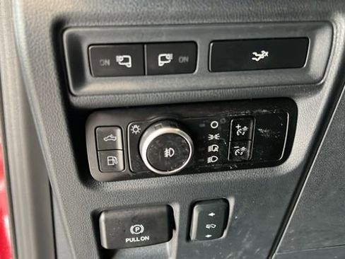 Used 2023 Ford F150 Lariat w/ Equipment Group 502A High image 12