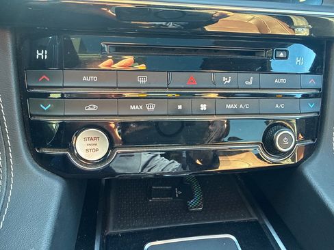 Used 2020 Jaguar F-PACE S image 30