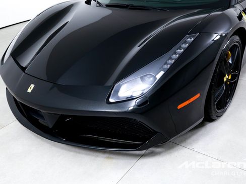 Used 2018 Ferrari 488 GTB RWD image 29