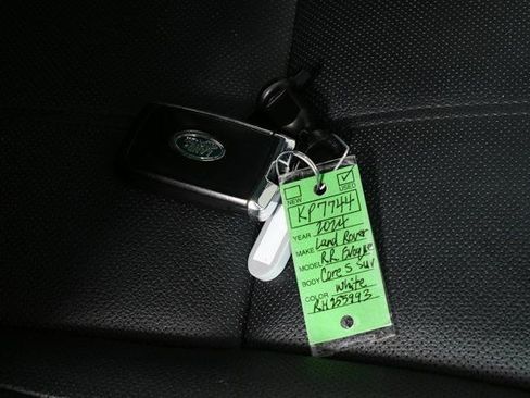 Used 2024 Land Rover Range Rover Evoque S AWD/4WD image 40