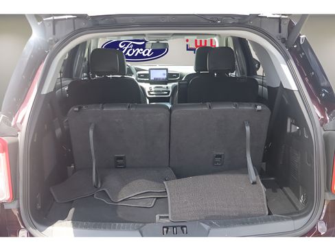 Used 2023 Ford Explorer XLT w/ Equipment Group 202A AWD/4WD image 9