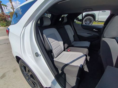 Certified 2024 Chevrolet Equinox LS w/ LS Convenience Package image 25