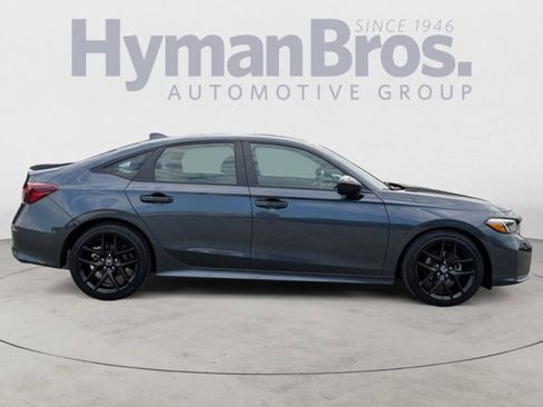 Used 2025 Honda Civic Sport image 2