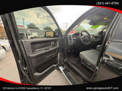 Used 2017 RAM 2500 Tradesman w/ Chrome Appearance Group AWD/4WD image 10