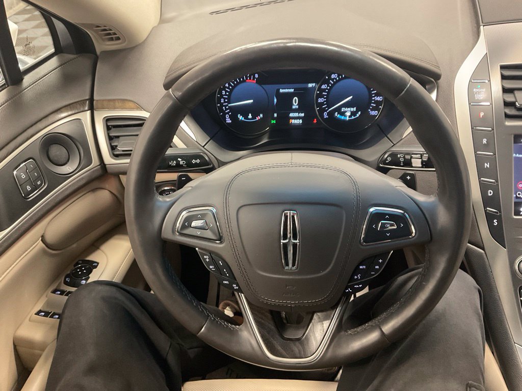 Used 2019 Lincoln MKZ Reserve FWD image 18