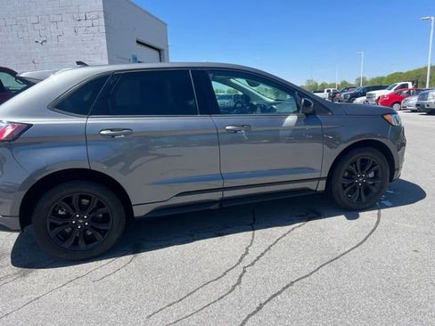 Used 2023 Ford Edge SE w/ Black Appearance Package AWD/4WD image 9