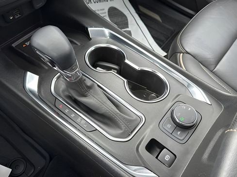 Used 2023 Chevrolet Traverse Premier w/ Redline Edition image 44