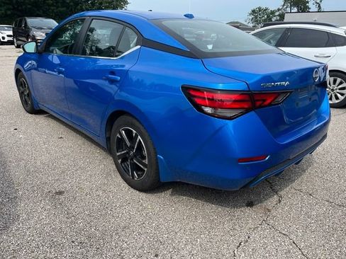 Used 2025 Nissan Sentra SV FWD image 3
