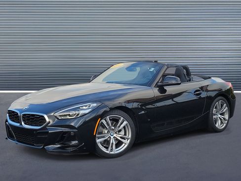 Used 2025 BMW Z4 sDrive30i image 1