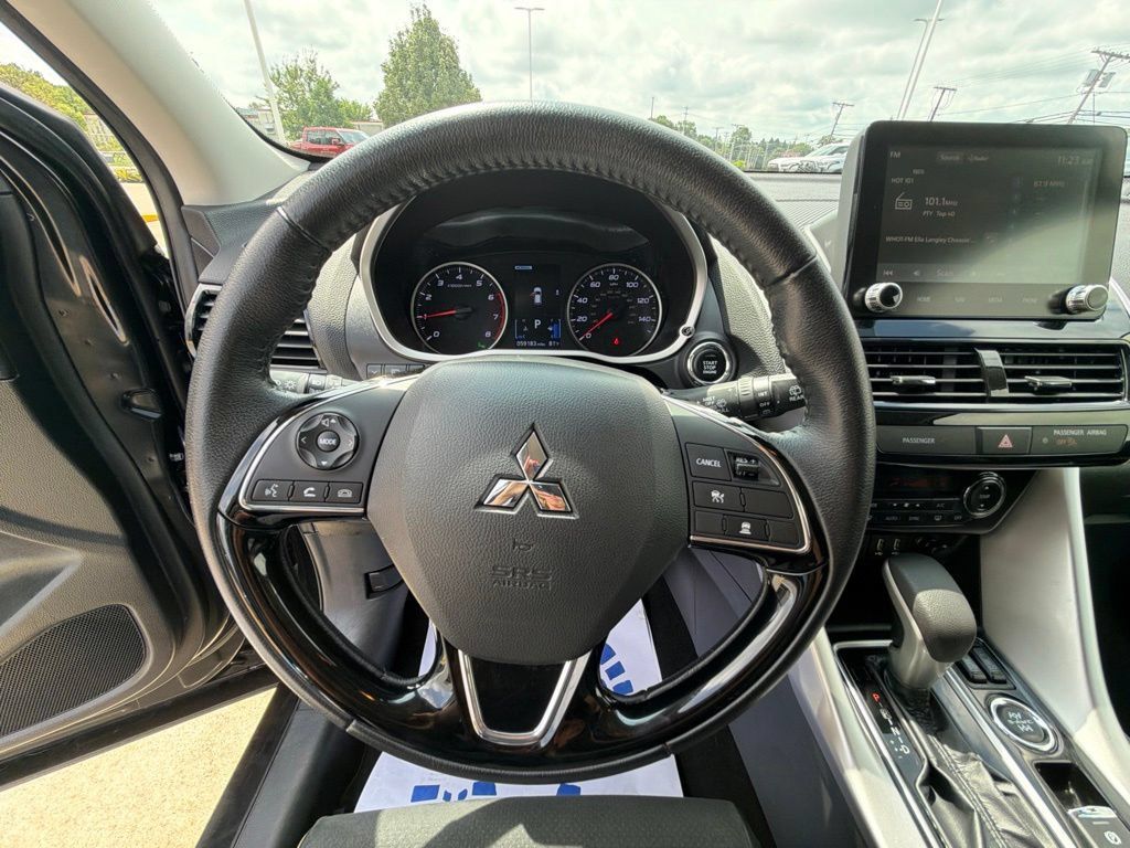 Used 2024 Mitsubishi Eclipse Cross AWD image 13