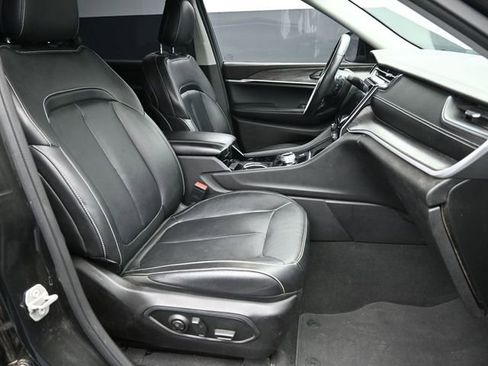 Used 2022 Jeep Grand Cherokee L Limited image 35