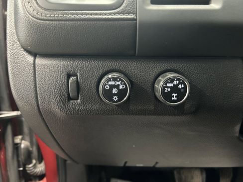 Used 2016 GMC Canyon SLT image 21