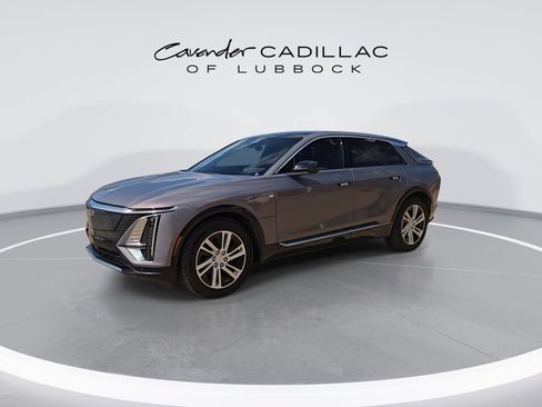 Certified 2024 Cadillac Lyriq Tech w/ Driver Assist Package AWD/4WD image 4
