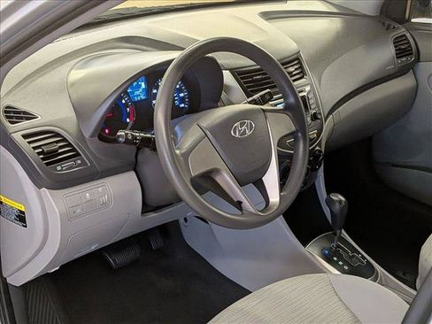 Used 2017 Hyundai Accent SE FWD image 9