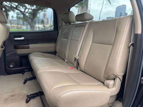 Used 2010 Toyota Tundra Limited image 10