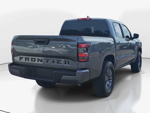 Used 2025 Nissan Frontier SV RWD image 6