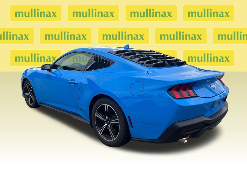 Used 2024 Ford Mustang Coupe RWD image 3