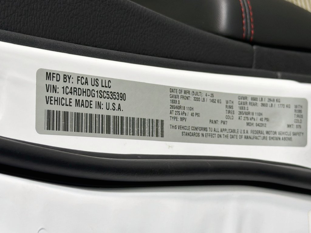 Used 2025 Dodge Durango GT RWD image 34