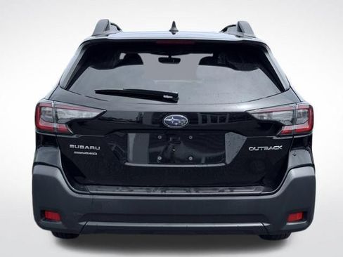 Used 2024 Subaru Outback Premium AWD/4WD image 7