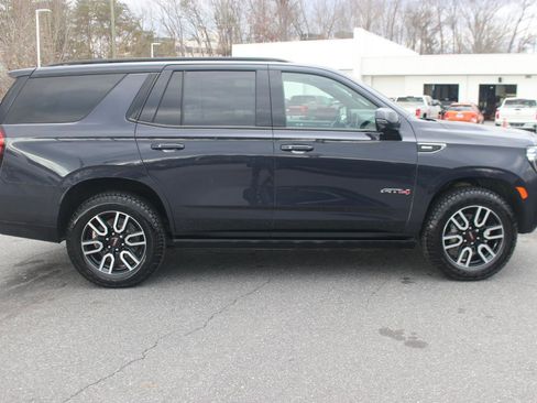 Used 2023 GMC Yukon AT4 w/ AT4 Premium Package image 8