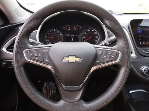 Used 2024 Chevrolet Malibu LT FWD image 11
