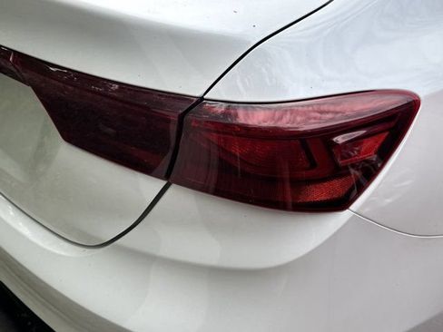 Used 2023 Kia Forte LXS FWD image 8