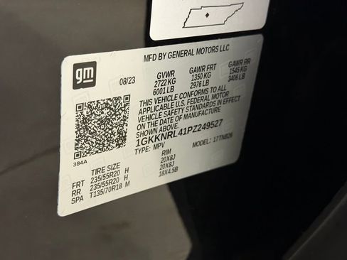 Certified 2023 GMC Acadia SLE w/ Driver Convenience Package image 34