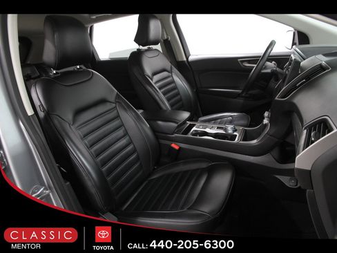 Used 2024 Ford Edge SEL image 16