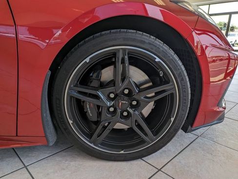 Used 2022 Chevrolet Corvette Stingray Premium Conv w/ Z51 Performance Package RWD image 11