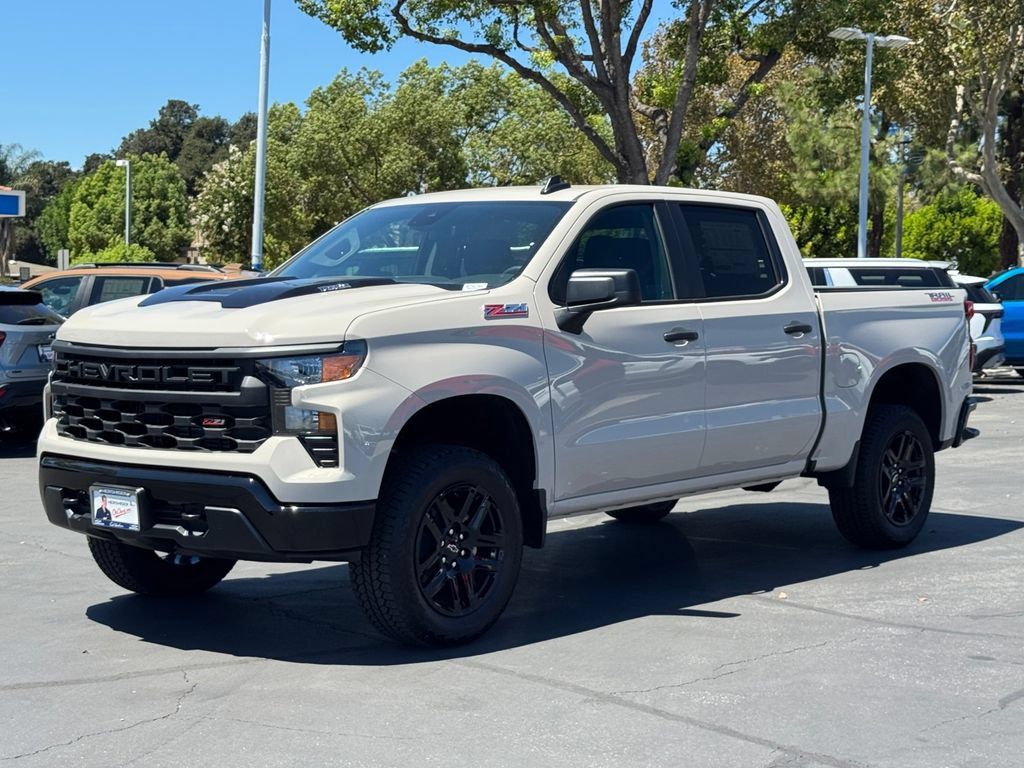 New 2026 Chevrolet Silverado 1500 Custom Trail Boss w/ Turbomax Blackout Package AWD/4WD image 3