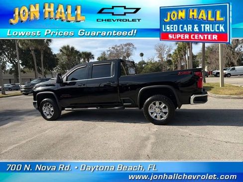 Used 2025 Chevrolet Silverado 3500 LTZ image 6