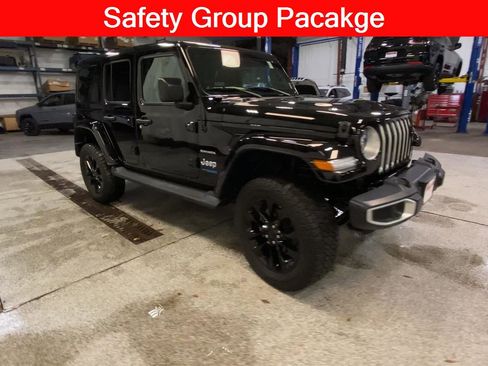 Used 2021 Jeep Wrangler Unlimited Sahara w/ Cold Weather Group image 2