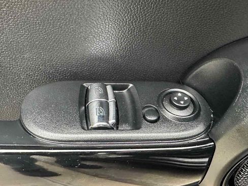 Used 2020 MINI Cooper S image 22