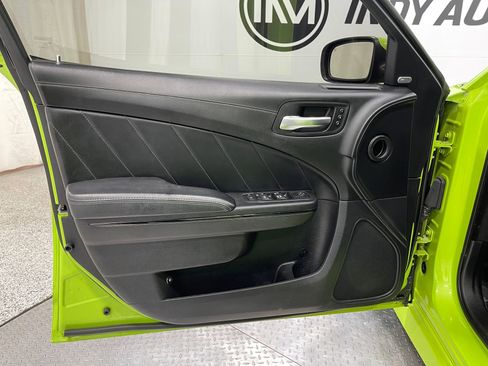 Used 2019 Dodge Charger Scat Pack w/ Daytona Edition Group RWD image 13