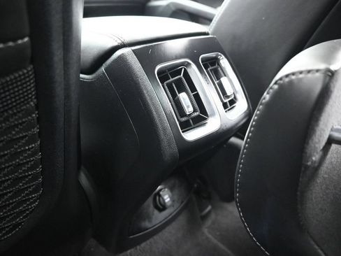 Used 2025 Kia Sorento S w/ Panoramic Sunroof Package FWD image 24